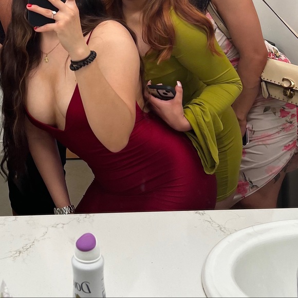 WALK BEHIND ME MAXI DRESS - WINE FASHION NOVA - Picture 4 of 5